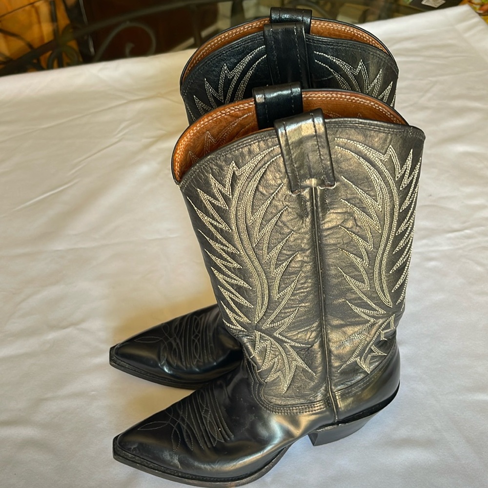 Nocona boots  women’s size 5 good condition lots of life left